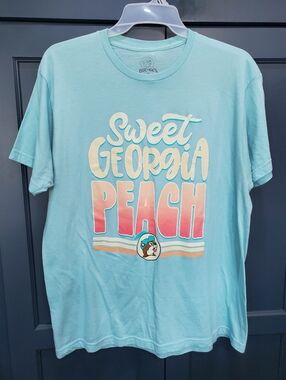 Buc-ees Bucees Sweet Georgia Peach Women’s T-Shirt Size XL